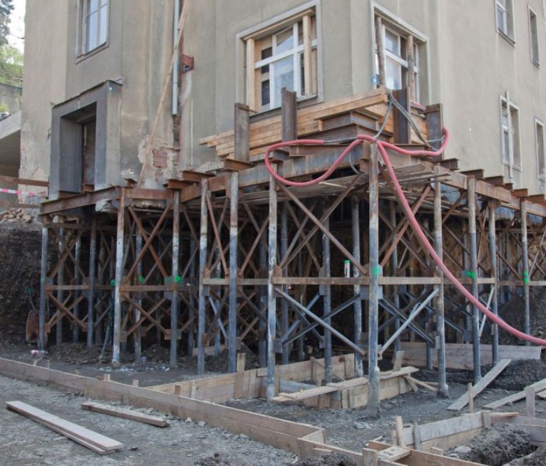 Foundation Repair Lifespan: How Long Should Your Repairs Last?